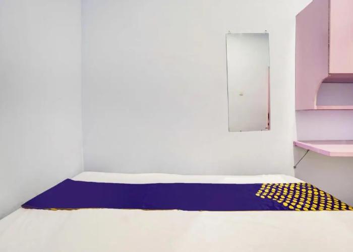 OYO Life 91626 Rr Kost Putri Syariah