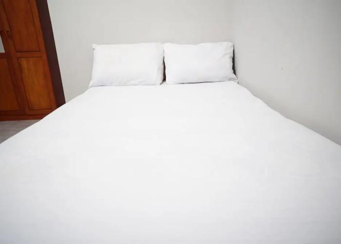 OYO Life 93045 Kost Putra Bu Ketut