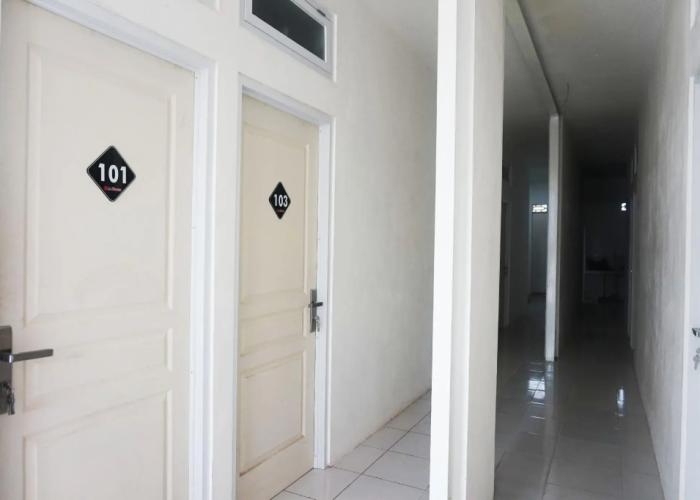 RedDoorz @ Jalan Tanjung Blitar