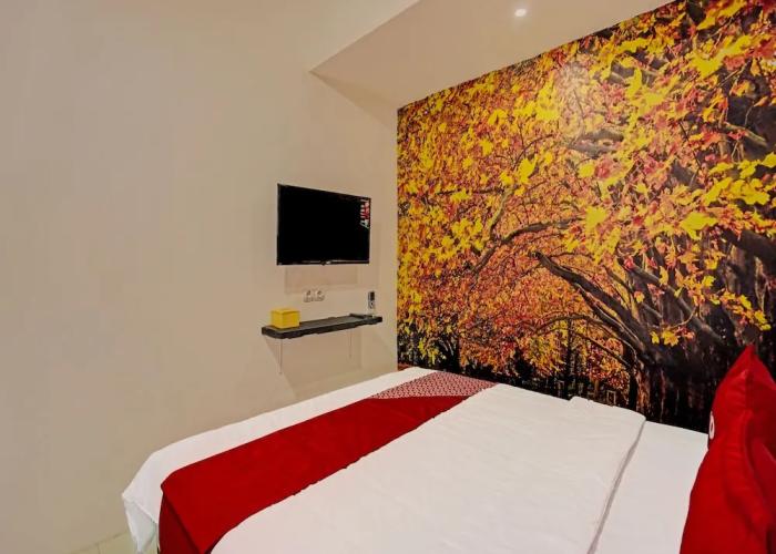Super OYO 91618 Hotel Nawangwulan