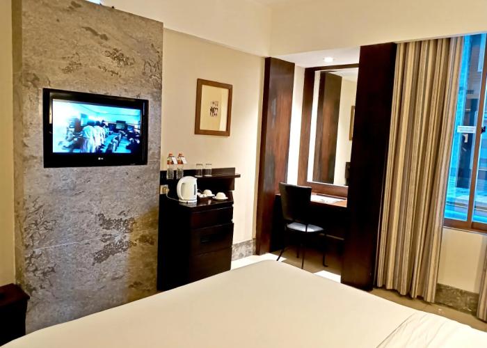 Crown Victoria Hotel Tulungagung