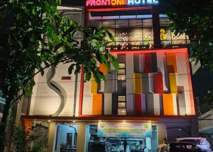 Front One Hotel Tulungagung