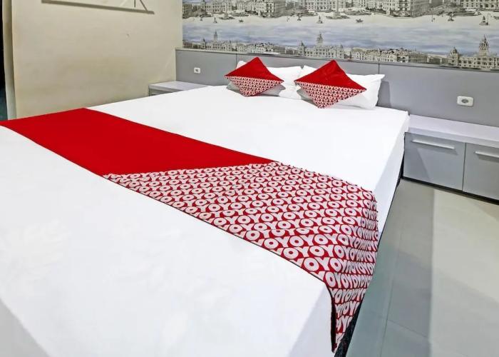 Super OYO 91202 Family Guest House Syariah
