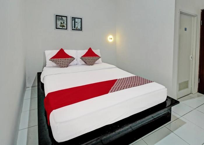 Super OYO 92433 Sirih Gading Family Guest House
