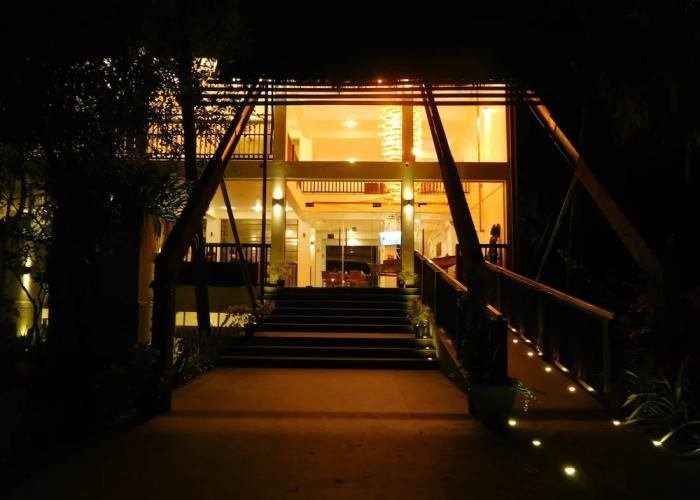 Blue Whale beach boutique Resort