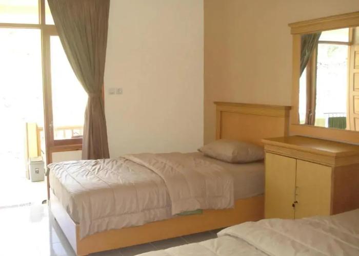 Lembah Rinjani Villa & Resto Syariah by ecommerceloka