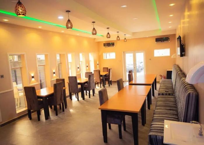 Beniks Courtyard Hotel