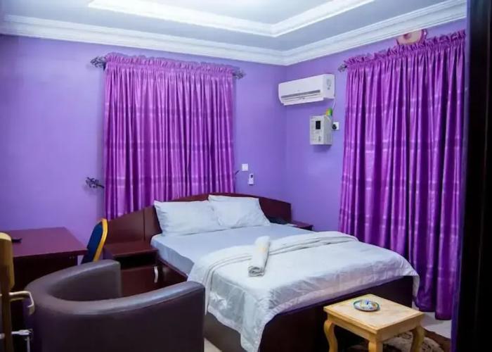 Suitoria Hotels