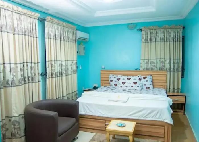 Suitoria Hotels
