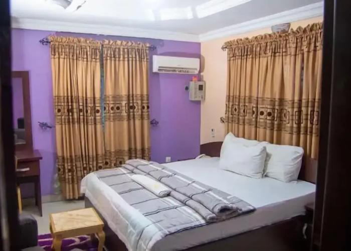 Suitoria Hotels