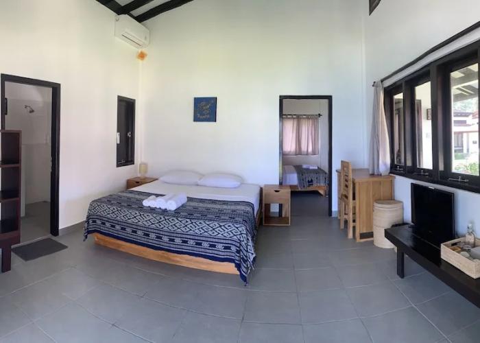 Balong Balong Surf Bungalows