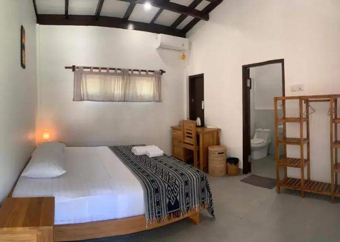 Balong Balong Surf Bungalows