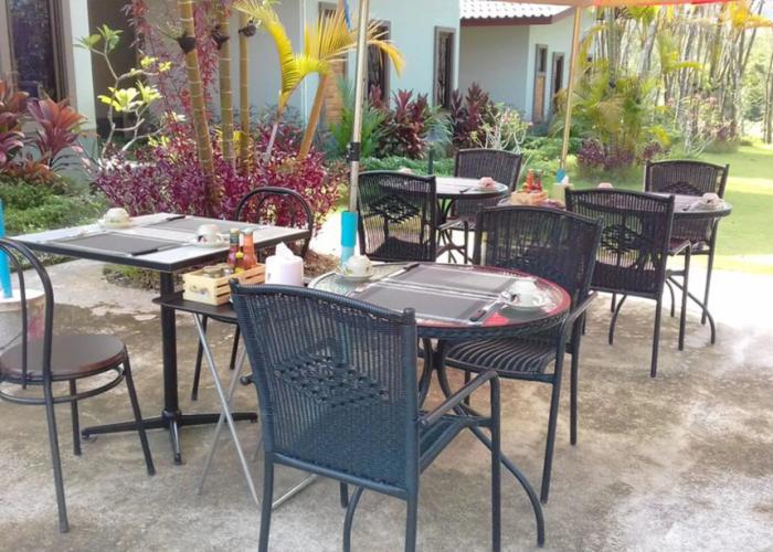 Phuket Sirinapha Resort