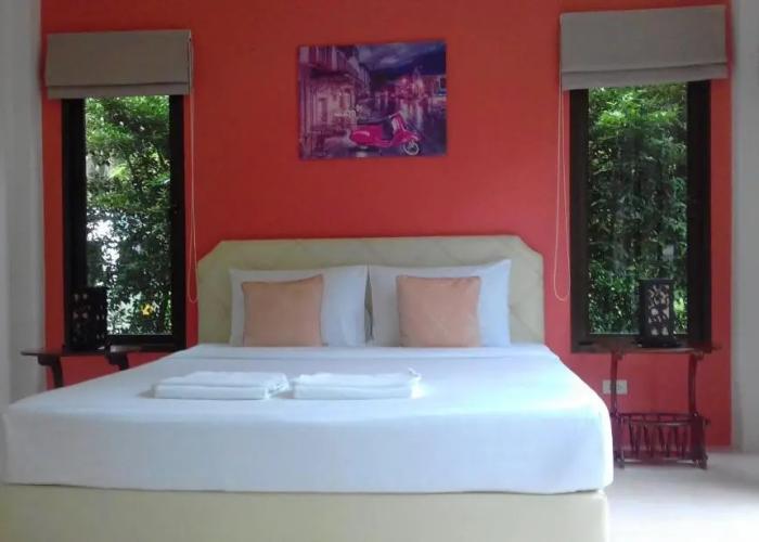 Phuket Sirinapha Resort