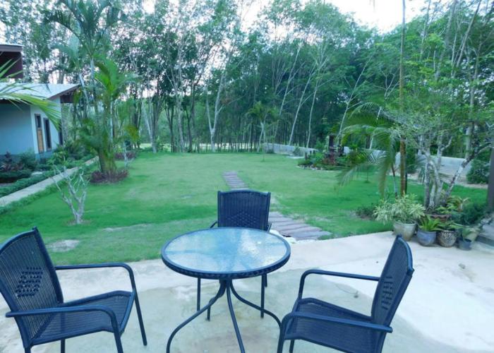 Phuket Sirinapha Resort