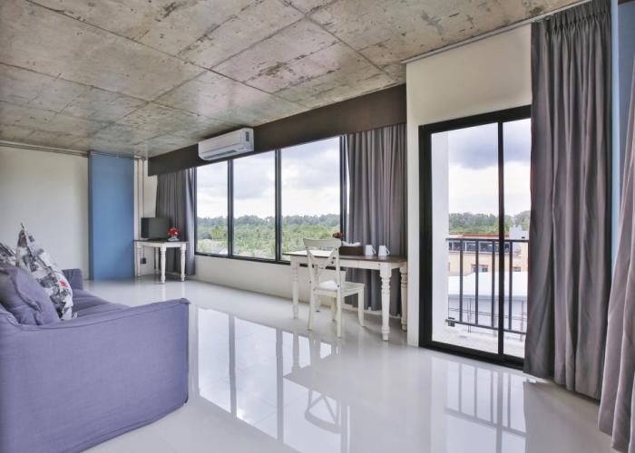 The Sixteenth Naiyang Beach Hotel