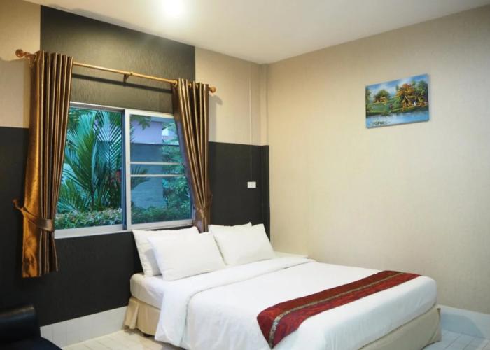 Canal Resort