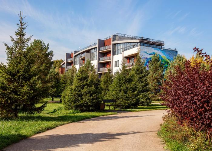 Svezhiy Veter Hotel