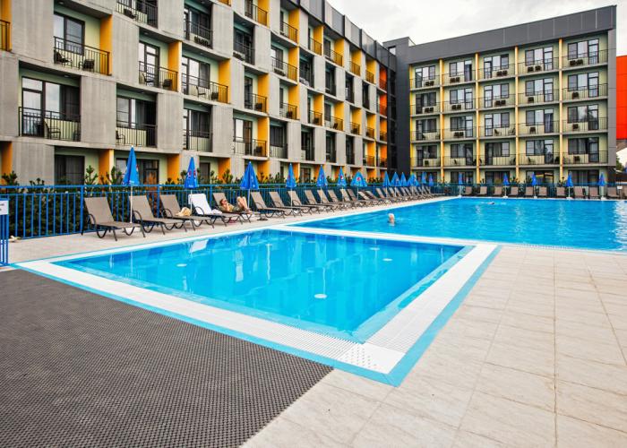 Svezhiy Veter Hotel