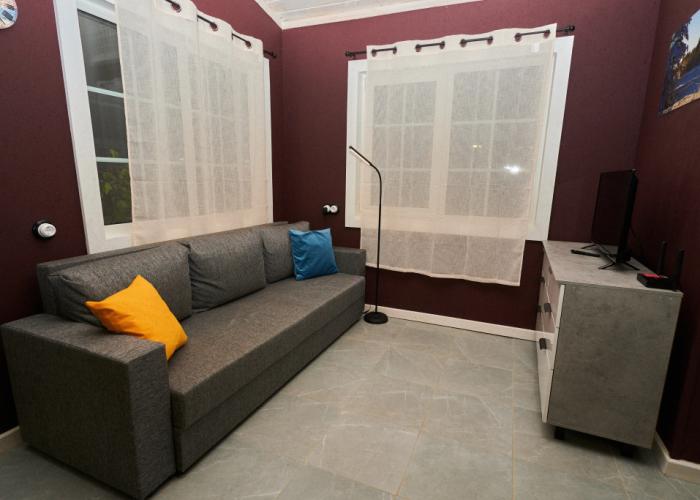 Taloni Guest house