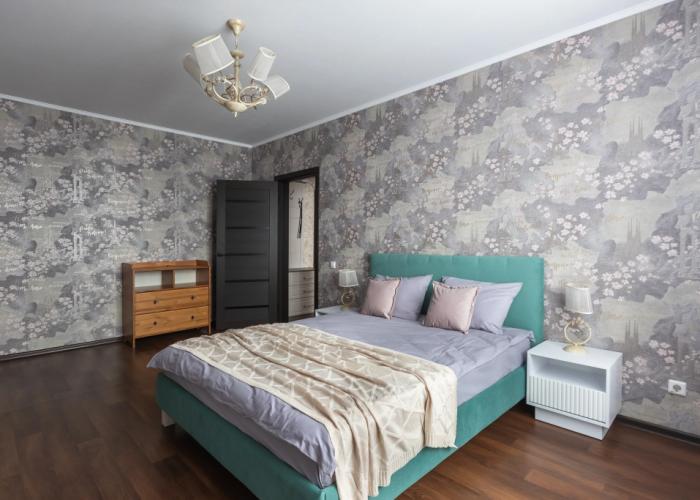 Tolstoy na Parkovoy Flat