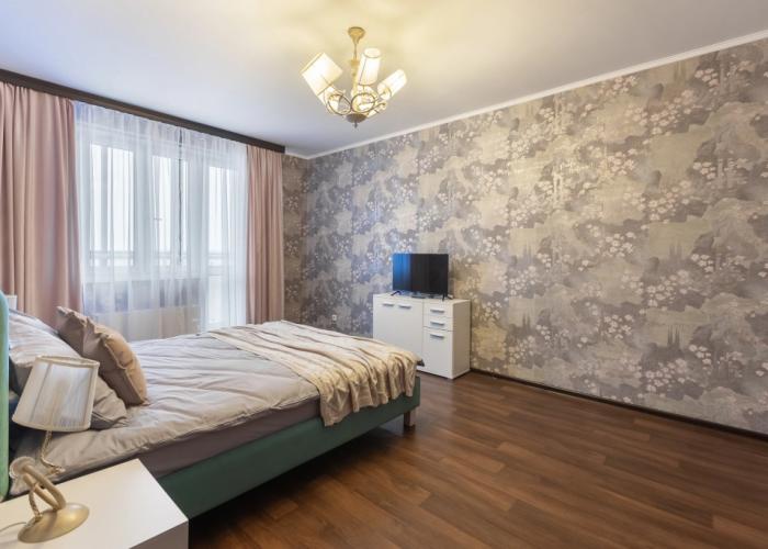 Tolstoy na Parkovoy Flat