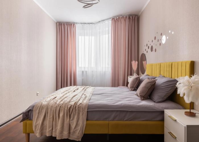 Tolstoy na Parkovoy Flat