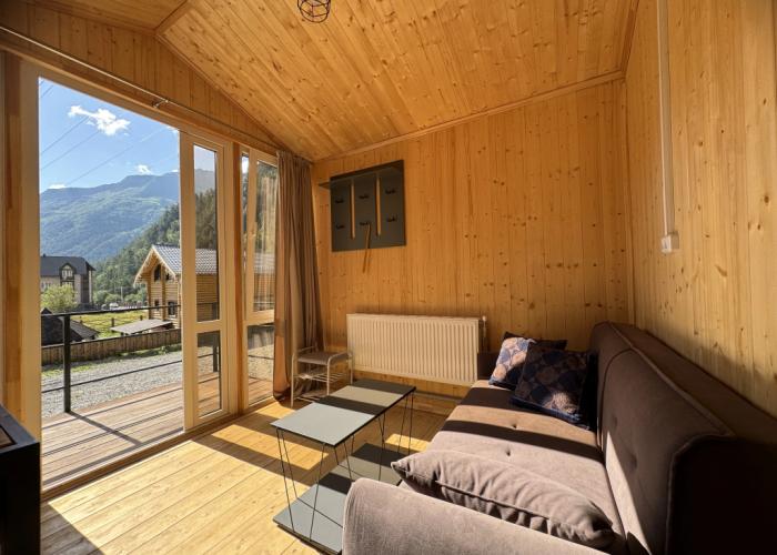 Dom s Vidom na Les i Gory Guest House