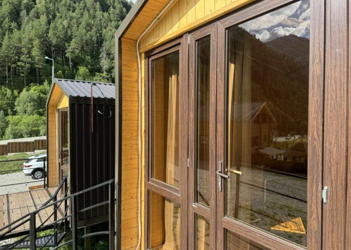 Dom s Vidom na Les i Gory Guest House