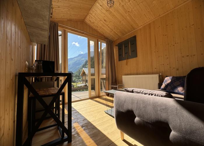 Dom s Vidom na Les i Gory Guest House