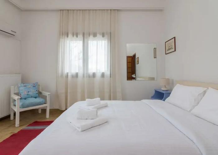 Nami Villa Beach Front Airport by Airstay