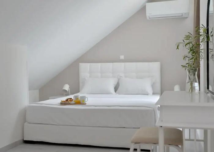 Alekos Luxury Suites Free 24h Transportation From - To Airport