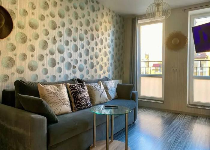 Apartment Kantiata Neuhausen on Krakow Boulevard