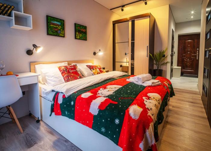 Uyutnaya Kvartira S Udobnym Raspolozheniem Flat