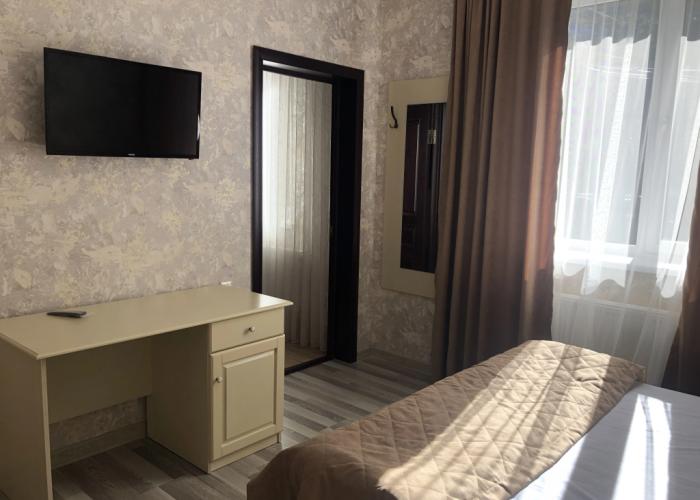 Yolka Hotel