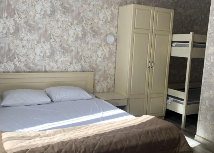 Yolka Hotel
