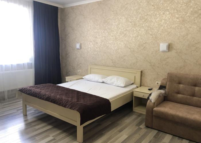 Yolka Hotel