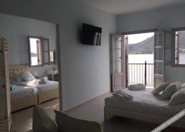 MasouriBlu Hotel