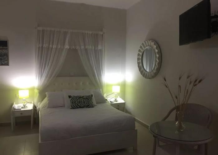 MasouriBlu Hotel