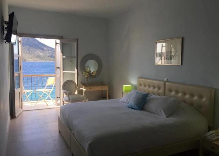 MasouriBlu Hotel