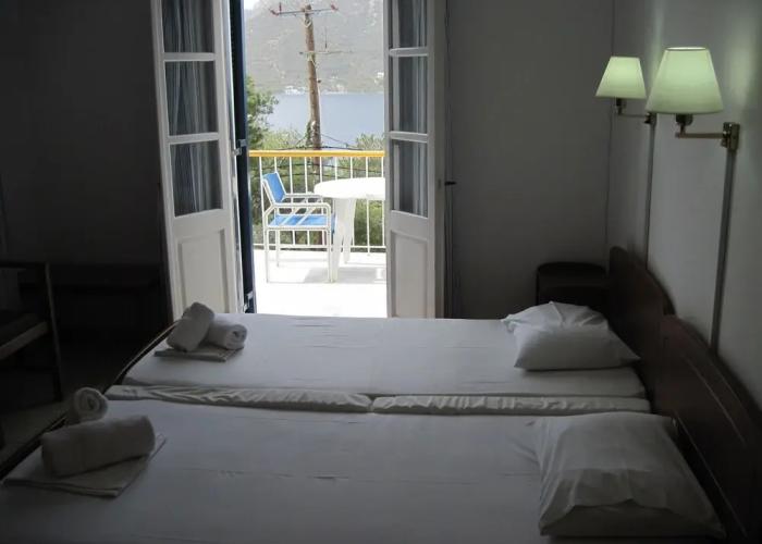 Tatsis Apartments