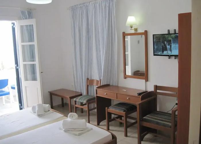 Tatsis Apartments