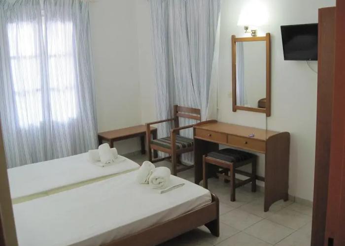 Tatsis Apartments
