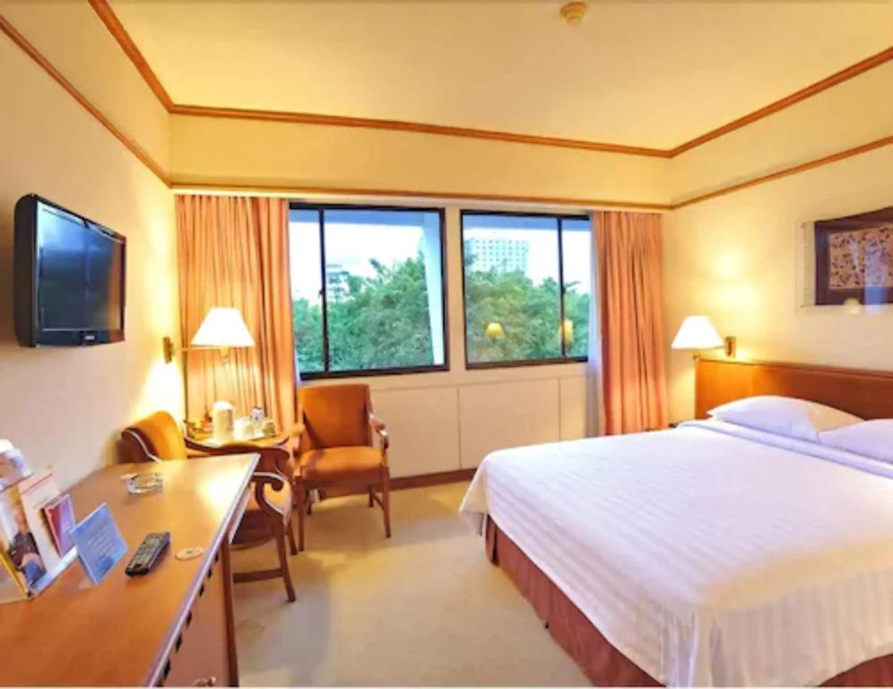 фото Elmi Hotel