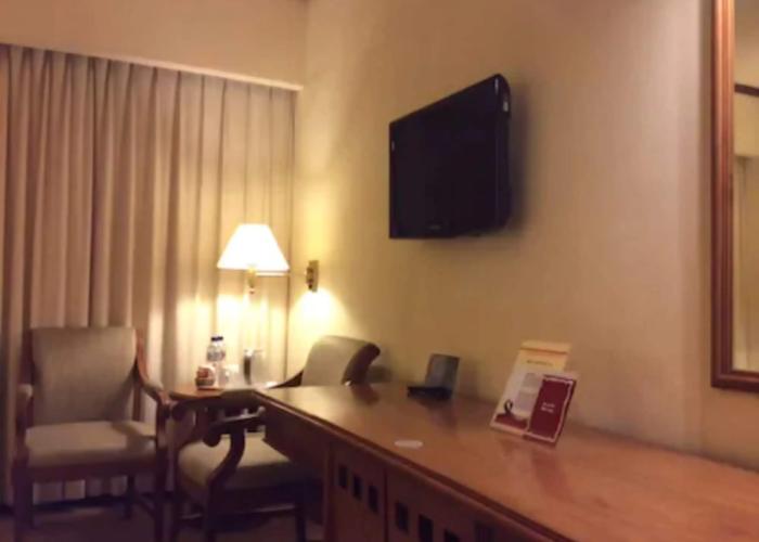 Elmi Hotel
