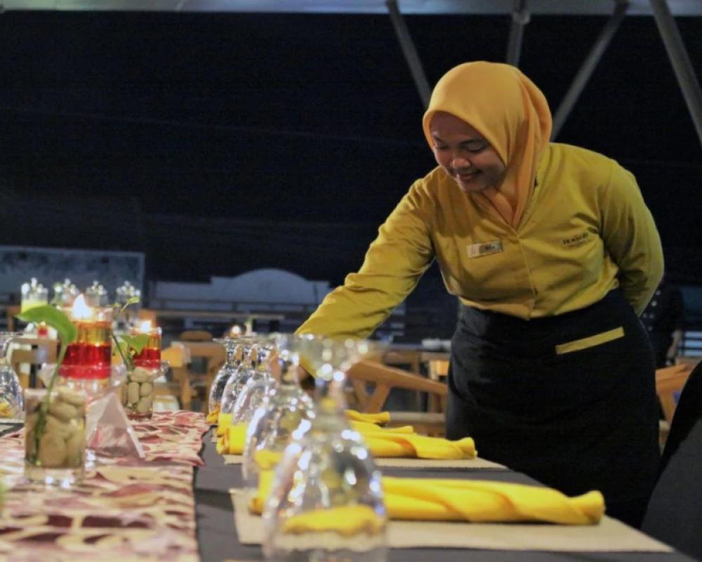 фото Hotel Horison GKB Gresik