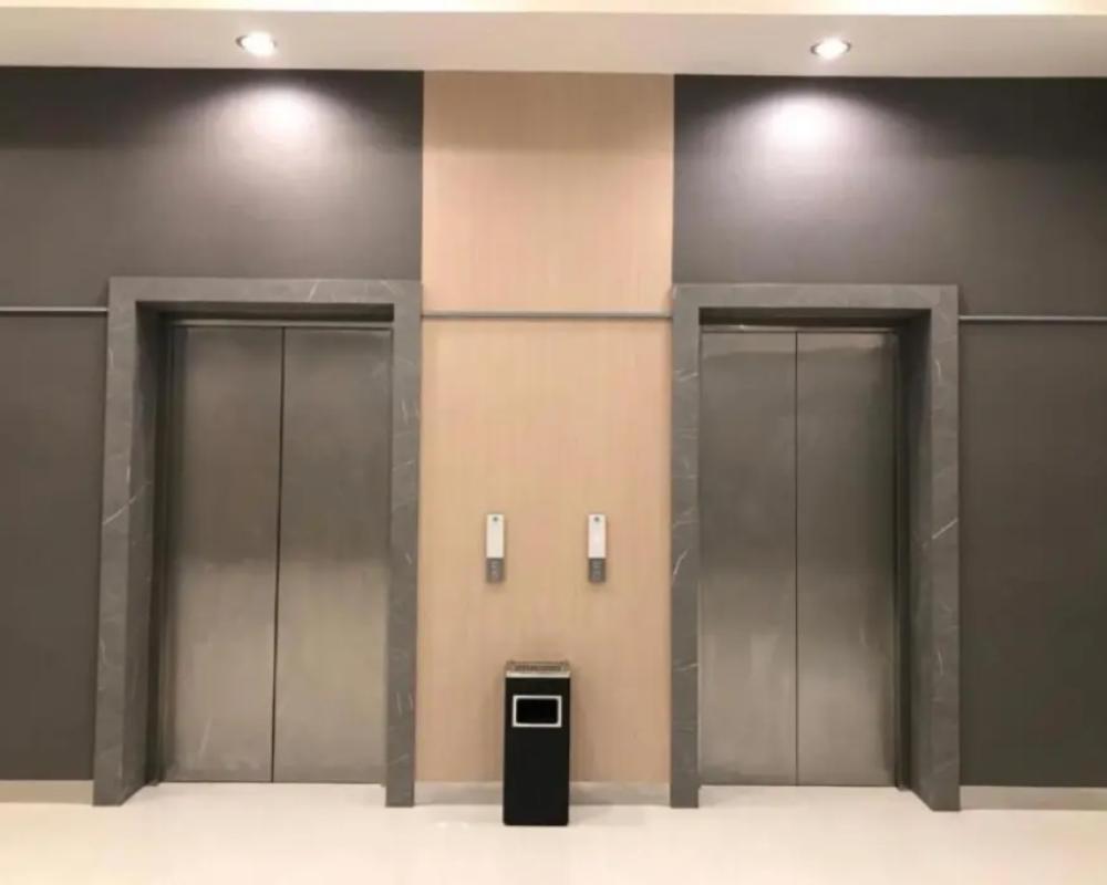 фото Front One Hotel Gresik
