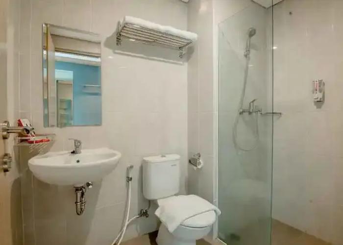Front One Hotel Gresik