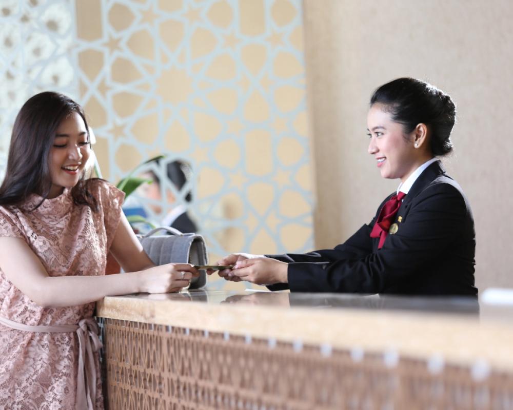 фото Hotel Santika Gresik