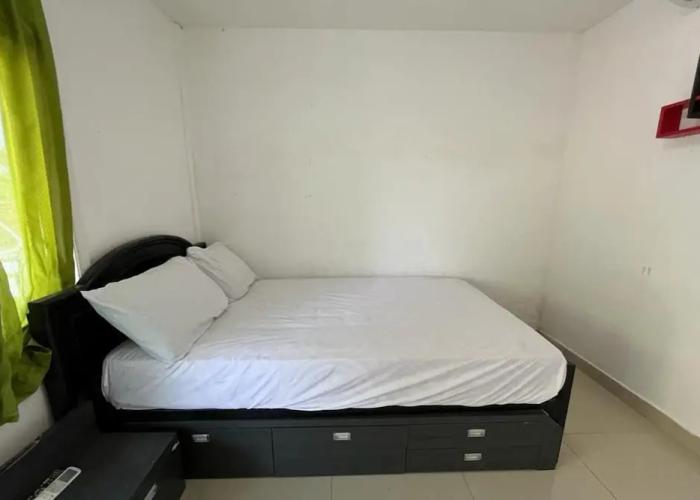 OYO 93785 Aero Kost Bu Lisa Syariah Near Pasar Tradisional Lawang